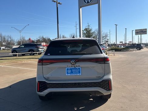 New 2026 Volkswagen Tiguan SE R-Line AWD/4WD image 6