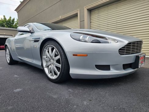 Used 2005 Aston Martin DB9 Coupe RWD image 28