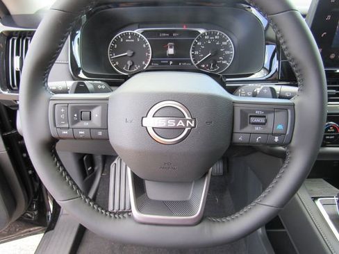 New 2026 Nissan Pathfinder SV image 31