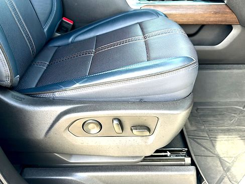 Used 2023 Chevrolet Silverado 1500 High Country w/ Technology Package image 24