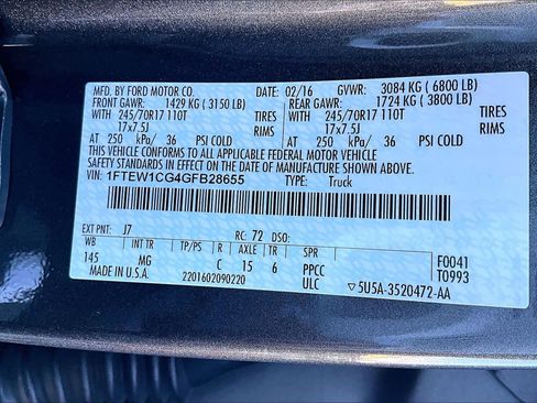 Used 2016 Ford F150 XLT image 32