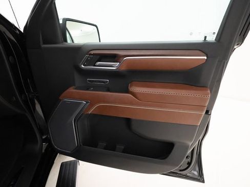 Used 2023 GMC Sierra 1500 Denali Ultimate image 24