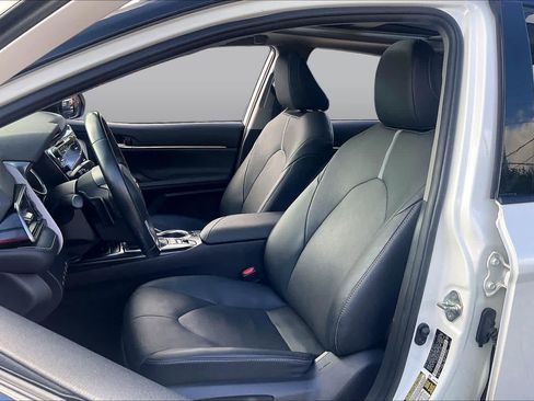 Used 2020 Toyota Camry XSE w/ Driver Assist Package FWD image 7