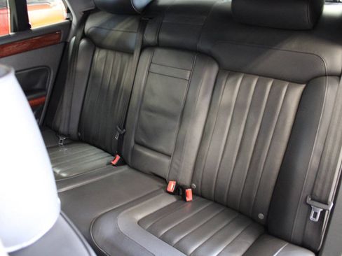 Used 2004 Volkswagen Phaeton V8 AWD/4WD image 35