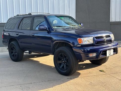 Used 2001 Toyota 4Runner SR5 image 27