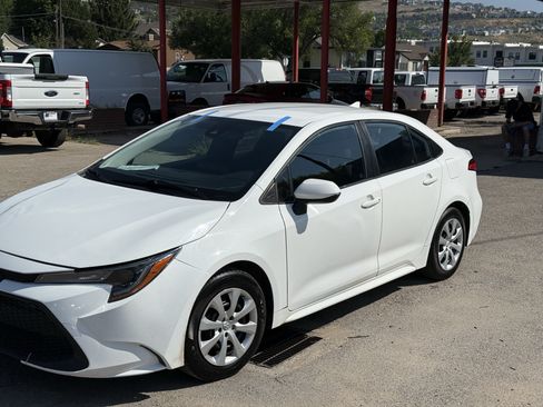 Used 2022 Toyota Corolla LE FWD image 13