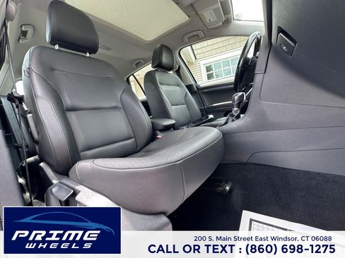 Used 2015 Volkswagen Golf SE w/ Lighting Package FWD image 17