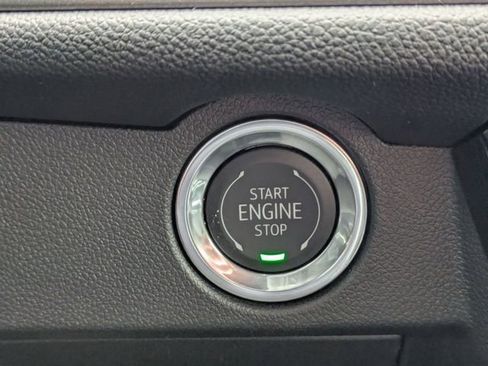 New 2026 Chevrolet Traverse LT w/ Sun and Wheel Package image 24