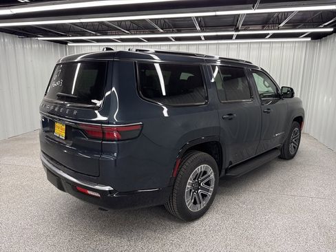 New 2025 Jeep Wagoneer 4WD image 4