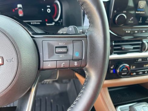 Used 2024 Nissan Pathfinder Platinum w/ Cargo Package AWD/4WD image 17