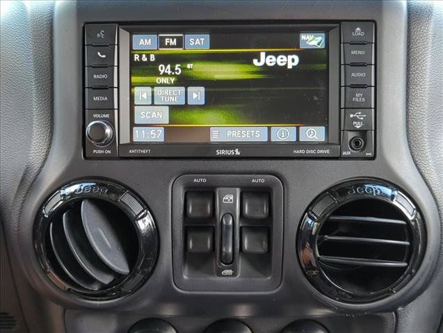 Used 2012 Jeep Wrangler Unlimited Sahara AWD/4WD image 11