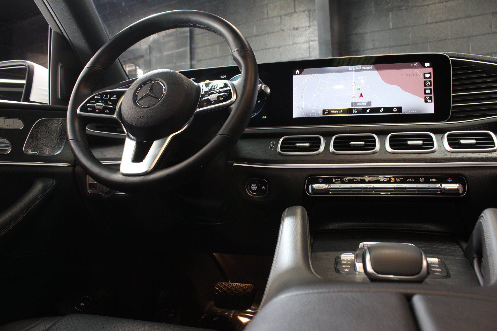 Used 2023 Mercedes-Benz GLS 450 4MATIC image 54