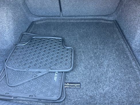 Certified 2023 Volkswagen Jetta S FWD image 30