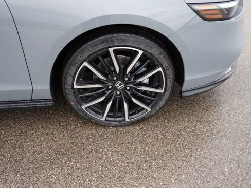 New 2026 Honda Accord Touring image 9
