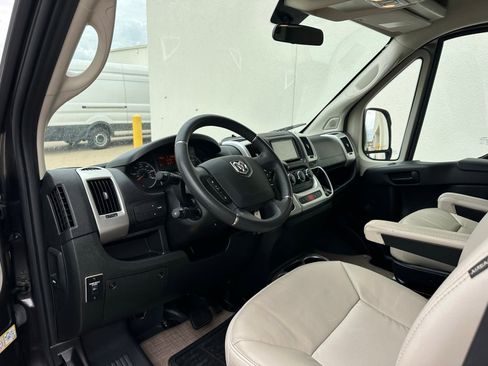 Used 2021 RAM ProMaster 1500 w/ Convenience Group FWD image 11