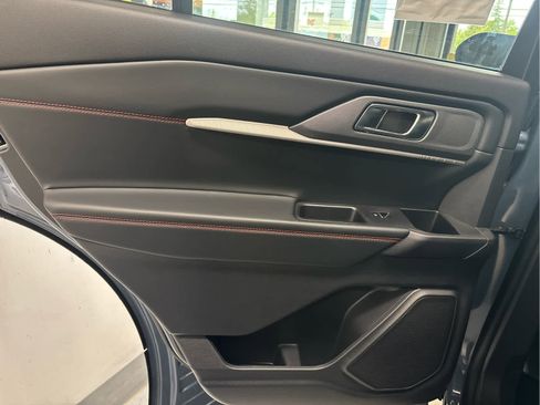 New 2026 Ford Explorer ST-Line w/ ST-Line Street Pack AWD/4WD image 18