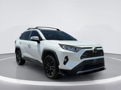 Used 2019 Toyota RAV4 Limited w/ Advanced Technology Package FWD image 5