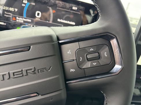 New 2026 GMC Hummer EV SUV image 12