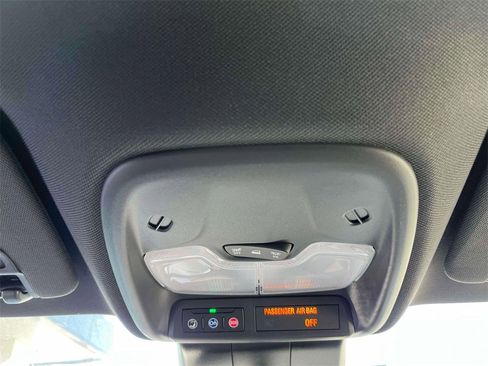 New 2026 GMC Canyon Elevation w/ Convenience Package image 26