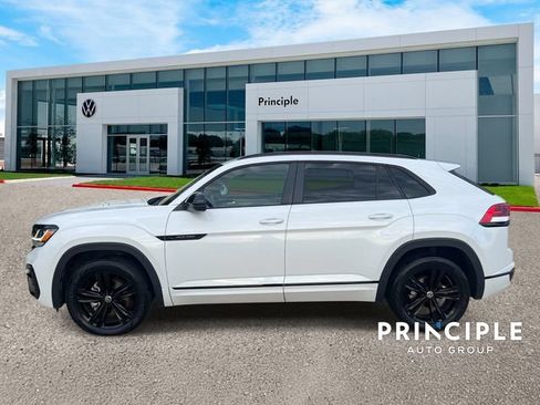 Used 2023 Volkswagen Atlas Cross Sport SEL R-Line AWD/4WD image 6