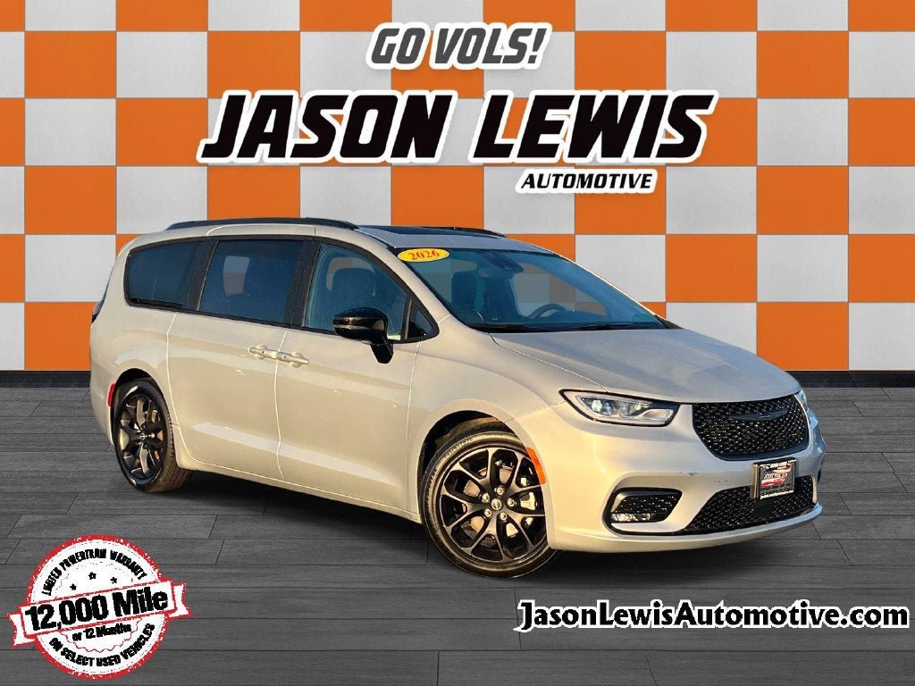 Used 2026 Chrysler Pacifica Limited w/ S Appearance Package FWD image 1