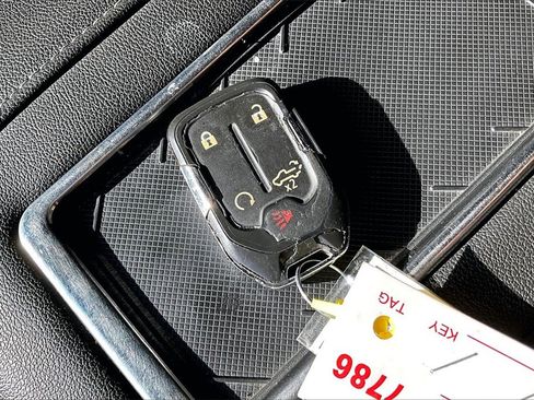 Used 2019 Chevrolet Silverado 1500 LTZ w/ LTZ Plus Package image 12