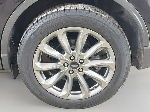 Used 2022 Lincoln Corsair Standard w/ Premium Package image 20