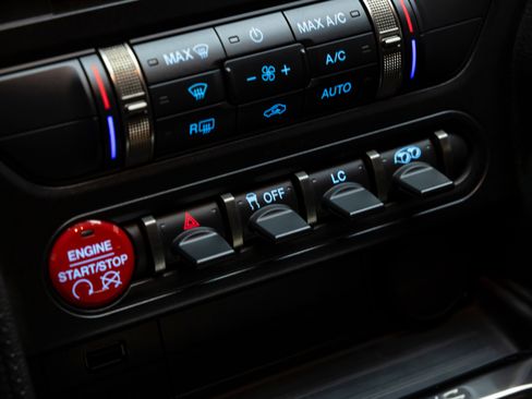 Used 2016 Ford Mustang Shelby GT350R w/ GT350R Equipment Group 920A image 83