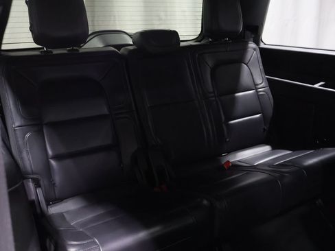 Used 2022 Lincoln Navigator Reserve AWD/4WD image 22