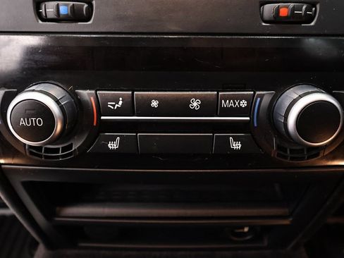 Used 2011 BMW 750Li xDrive image 17