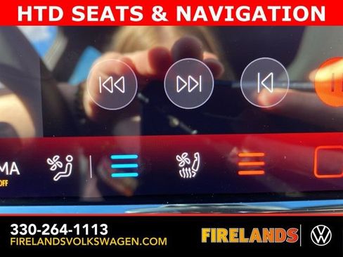 New 2025 Volkswagen GTI SE image 3