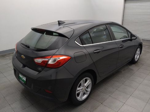 Used 2017 Chevrolet Cruze LT FWD image 9