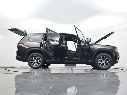 Used 2024 Jeep Grand Cherokee L Limited w/ Luxury Tech Group II image 41