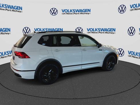 Used 2024 Volkswagen Tiguan SE R-Line FWD image 8