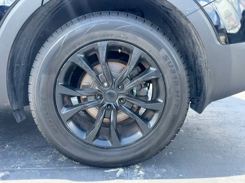 Used 2022 Kia Telluride LX FWD image 32