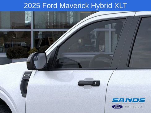 New 2025 Ford Maverick XLT w/ Equipment Group 301A image 21