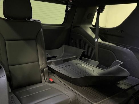 Used 2021 Chevrolet Tahoe High Country w/ Premium Package image 22