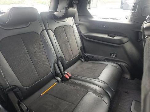 Used 2023 Jeep Grand Cherokee L Laredo RWD image 13