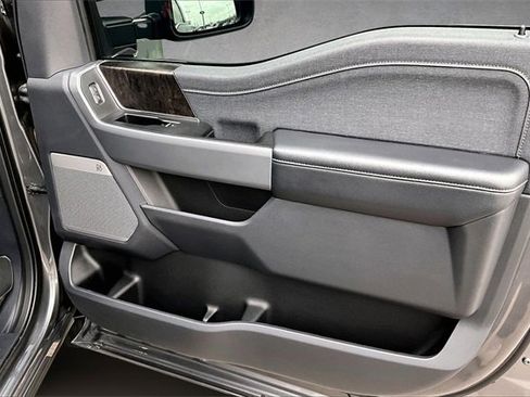 Certified 2024 Ford F250 Lariat w/ Lariat Ultimate Package image 18