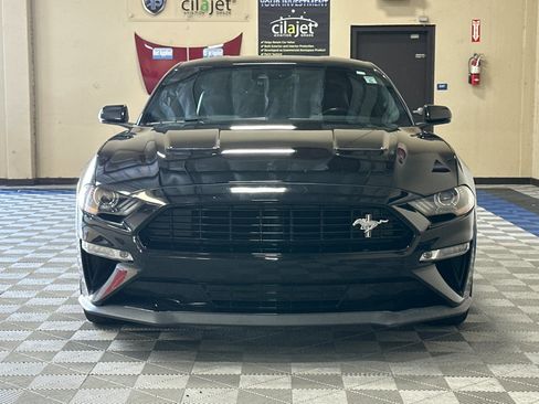 Used 2019 Ford Mustang GT Premium w/ Equipment Group 401A RWD image 9