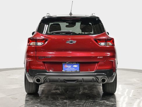 Used 2023 Chevrolet TrailBlazer RS w/ Sun and Liftgate Package image 5