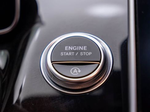 Used 2024 Mercedes-Benz S 580 4MATIC Sedan image 22