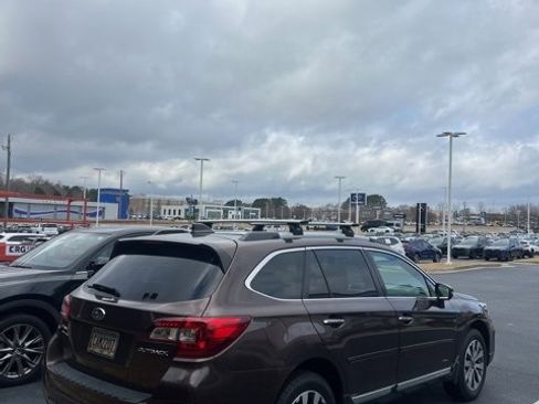 Used 2019 Subaru Outback 2.5i Touring w/ Popular Package #3A image 25