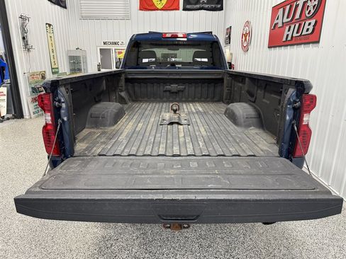 Used 2022 Chevrolet Silverado 2500 LT w/ Convenience Package image 16