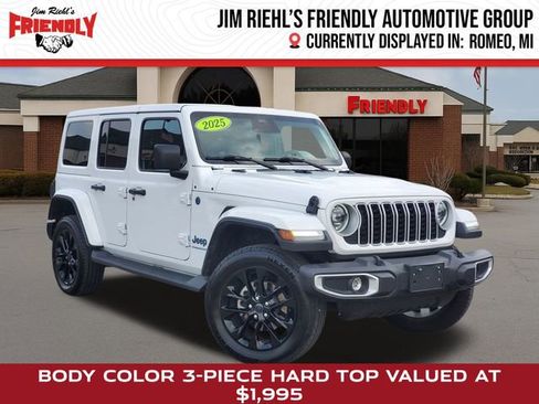 Used 2025 Jeep Wrangler Unlimited Sahara AWD/4WD image 1