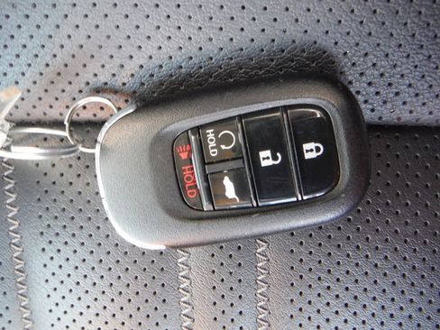 Used 2024 Honda HR-V EX-L image 41