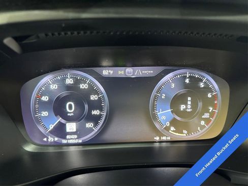 Used 2022 Volvo XC40 T5 Momentum image 17
