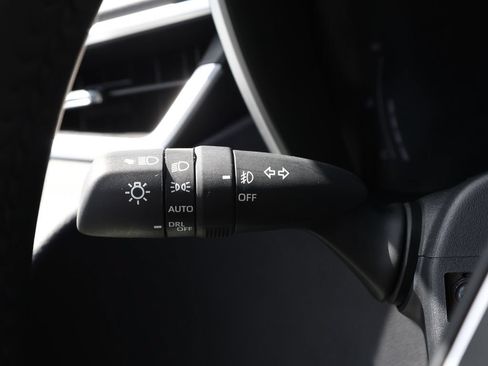 Used 2025 Toyota Corolla XSE FWD image 33
