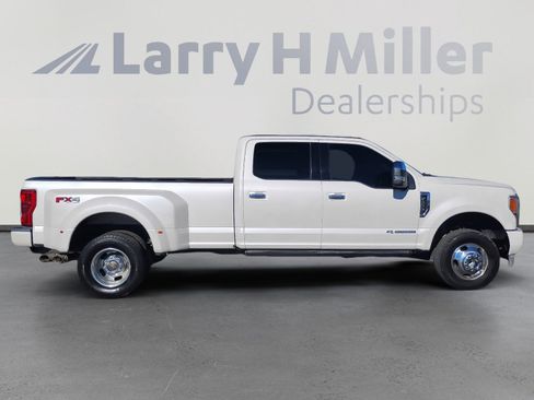 Used 2019 Ford F350 Platinum w/ Platinum Ultimate Package image 6
