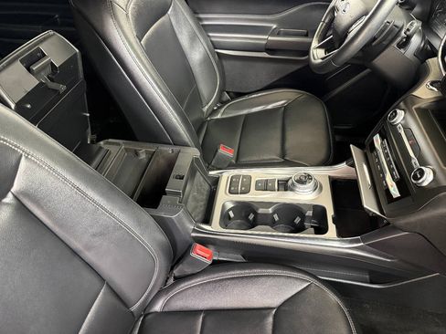 Used 2020 Ford Explorer XLT w/ Equipment Group 202A RWD image 48